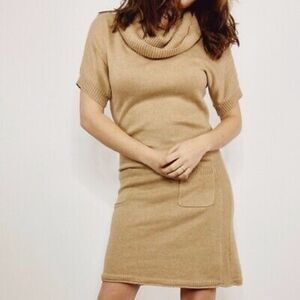 Athleta Sweater Dress Medium Tan Cowl Neck Mini Ribbed Knit 2 Pockets Cozy Beige